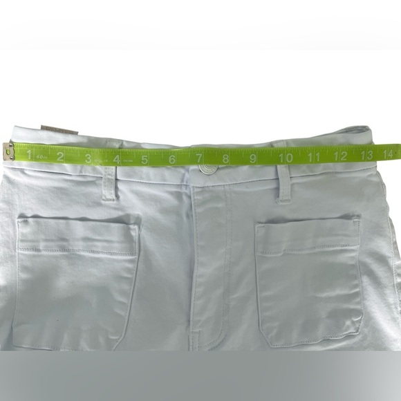 KUT from the Kloth Meg Patch Pocket Wide Leg Jeans - Picture 5 of 6